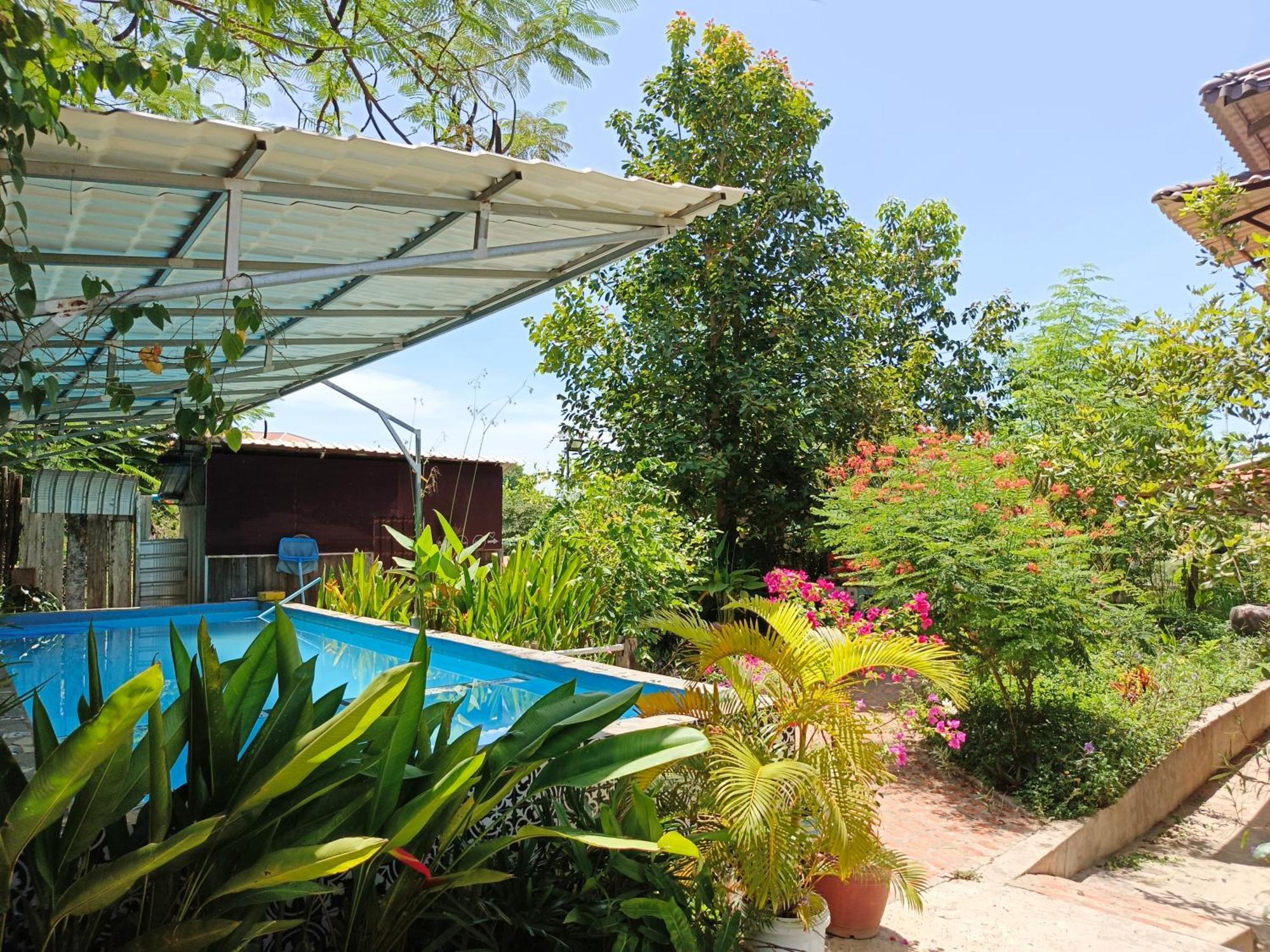 Silk Island Homestay Phnom Penh Exterior photo
